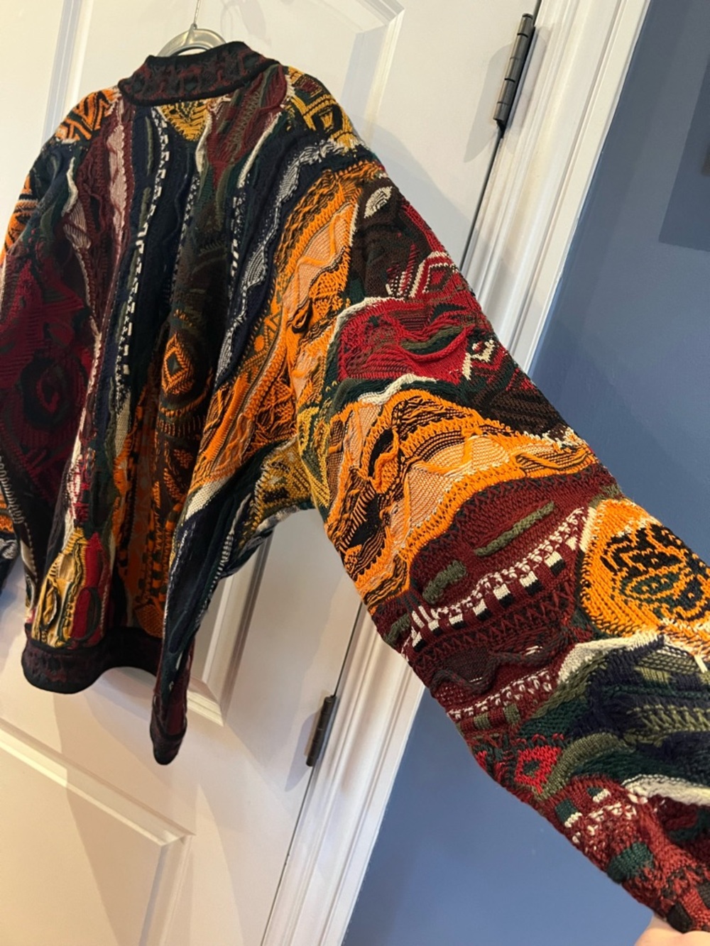 COOGI Multicolor V-Neck Knit Sweater Size Large  Excellent 
RARE - Picture 8 of 16